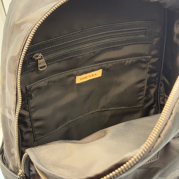 🆕 DIESEL 🧿 NWT Black Camo Nylon Backpack - Unisex - Picture 11 of 15